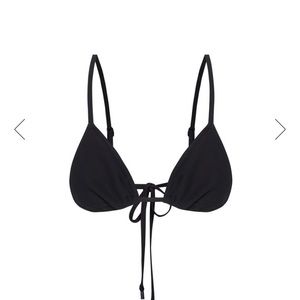 Zulu and zephyr triangle top black size 10